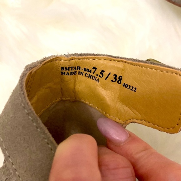 Chinese Laundry Tan Suede Bootie Sandals w/Tassels and glimmering stone accents - Picture 9 of 11